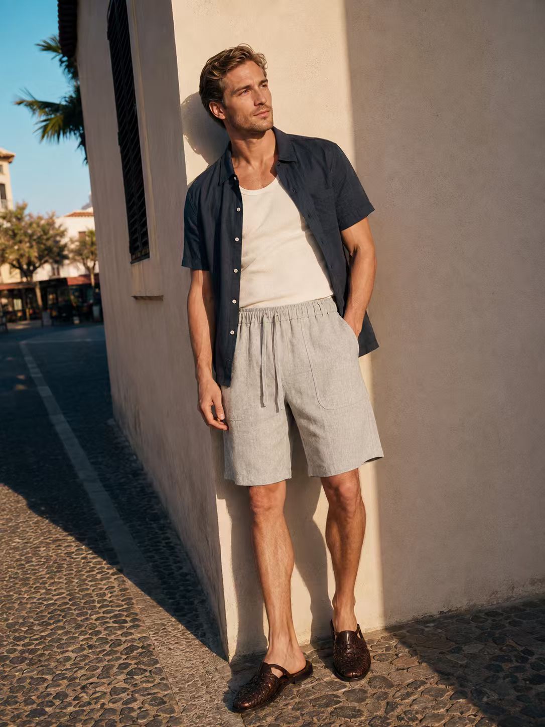 Men's Light Beige Elastic-Waist Shorts